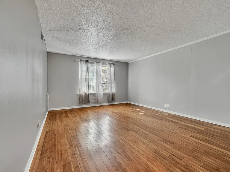 441 Harding Pl #B2 — Photo 6