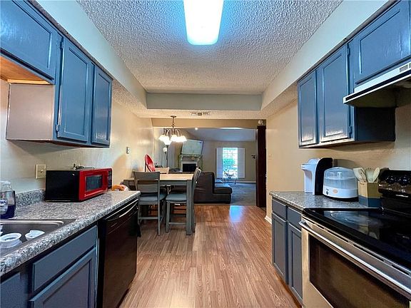 5th image of 3116-3118 City Dr