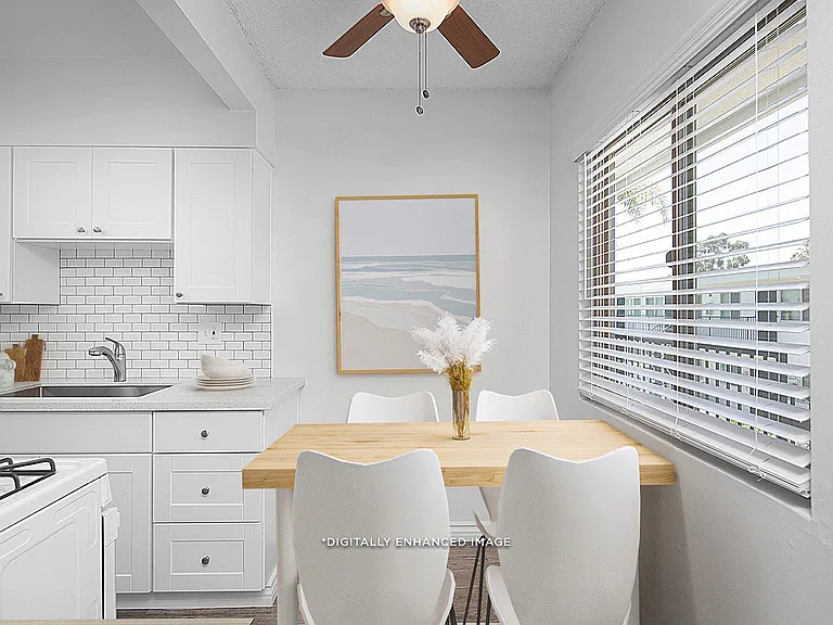 Avaz Pacific Beach — Photo 16