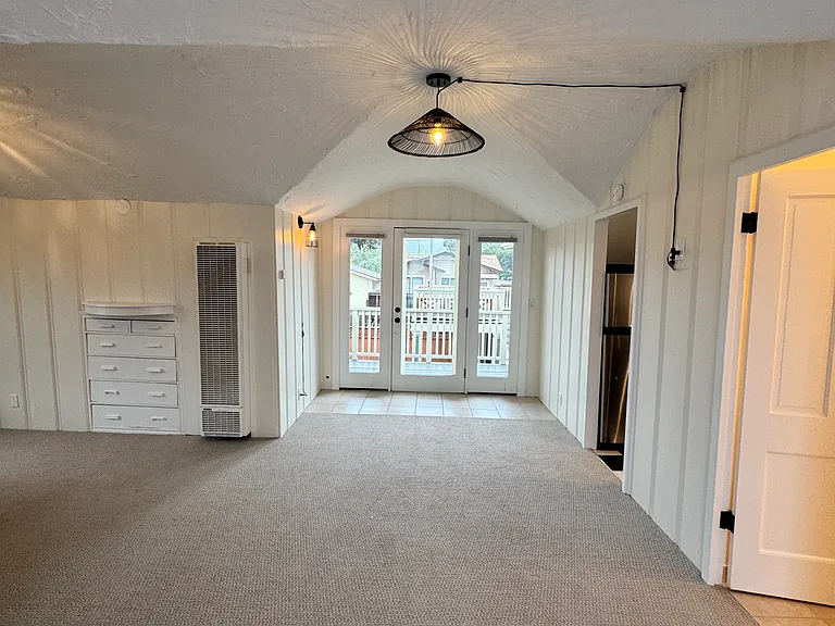 412 W Sola St #B — Photo 18