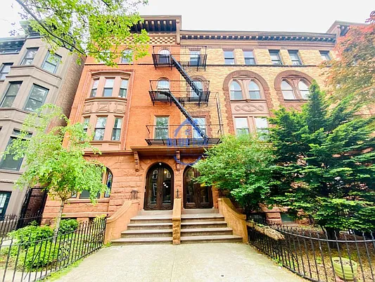 Rented by Blue Egg Realty Corp | media 1