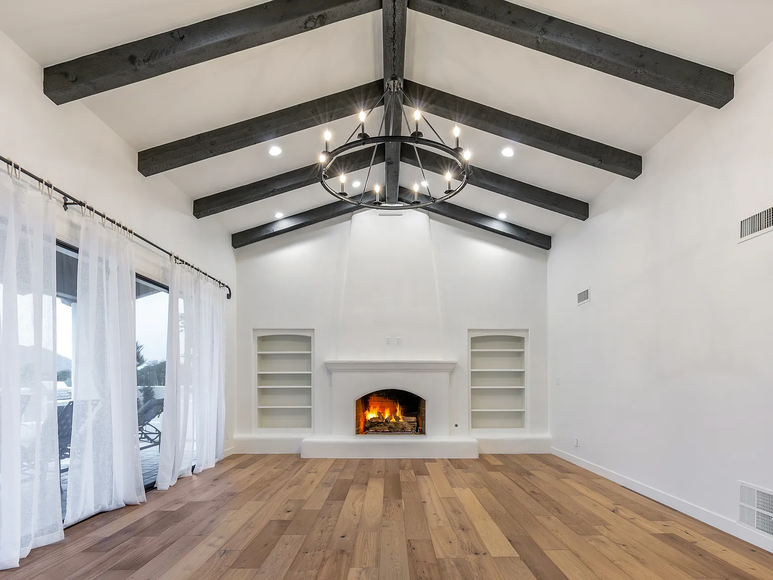8672 N 64th Pl — Photo 3