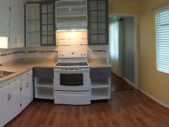4th image of 358 49th Ave N
