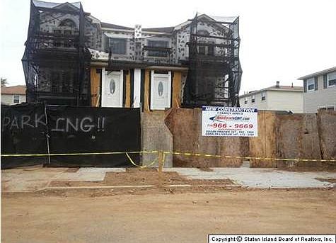 2nd image of 131 Aviston St #1