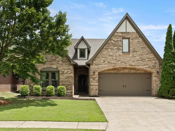 1185 Overlook Dr, Trussville, AL 35173