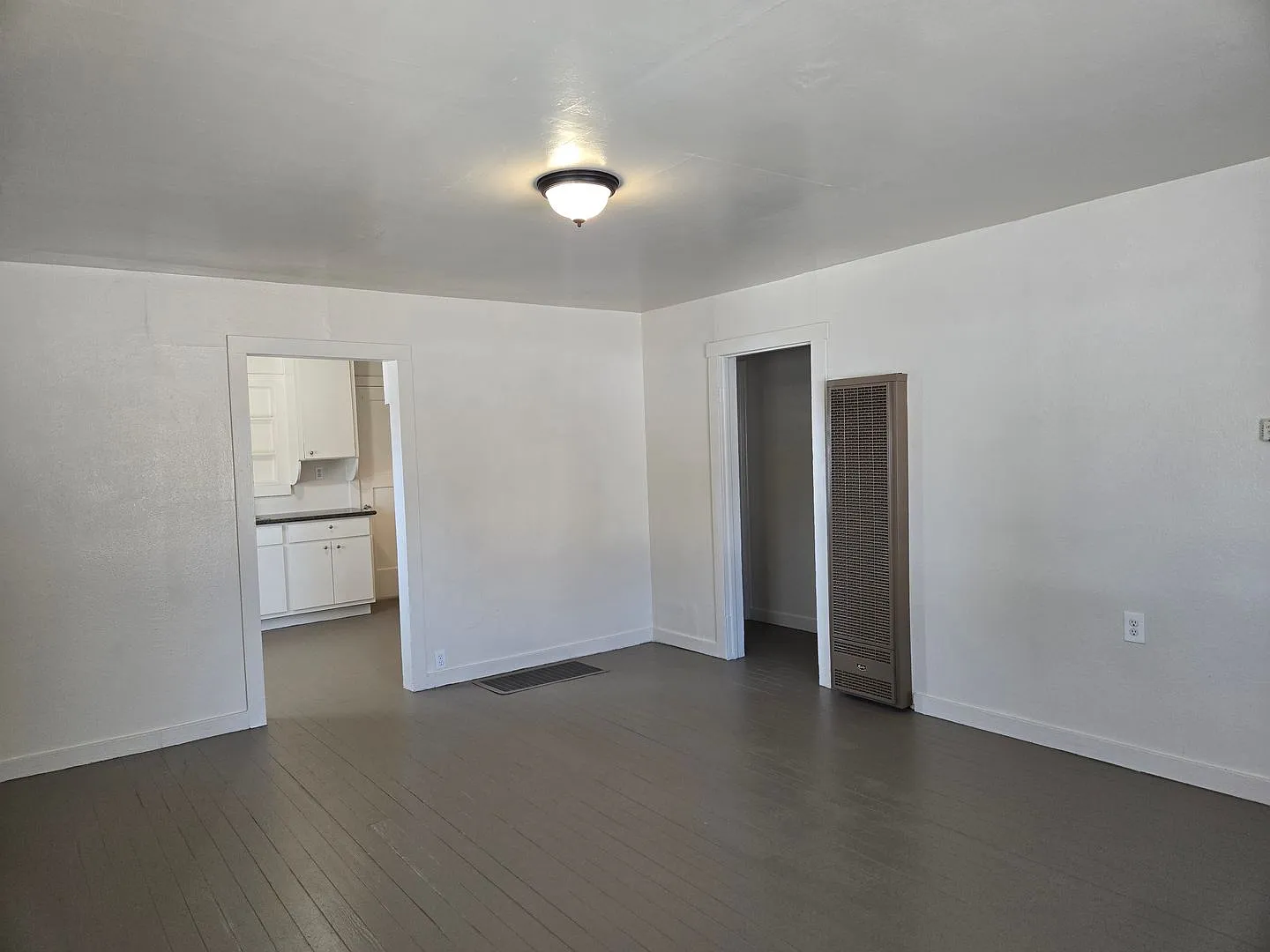 1121 Kenwood Ave - Turlock — Photo 3