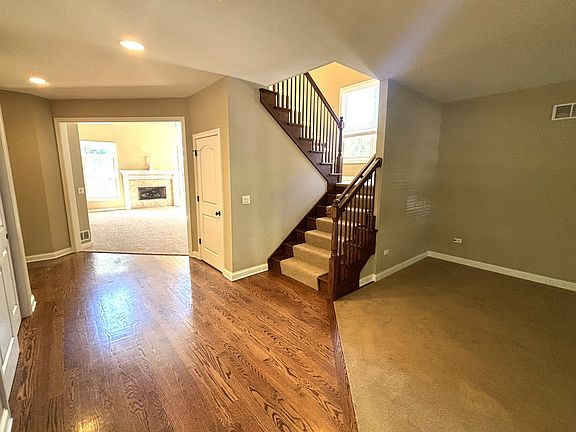 2nd image of 3601 Wetlands Dr