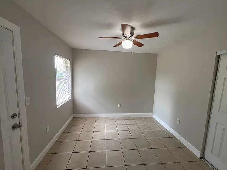 152 Julie Ln — Photo 11