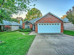 416 Kelley Ct, Fort Worth, TX 76120