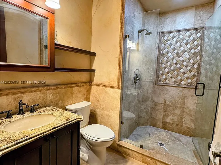 10445 Canterbury Ct — Photo 76