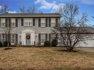 331 Oakleigh Woods Dr, Ballwin, MO