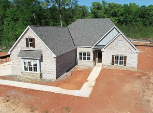 420 Lakeview Way, Lagrange, GA 30241