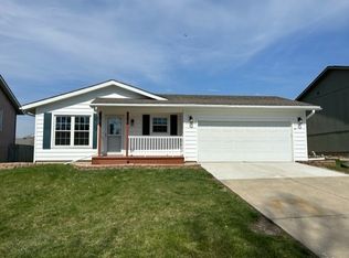 8 Ivey Ct, Bloomington, IL 61701