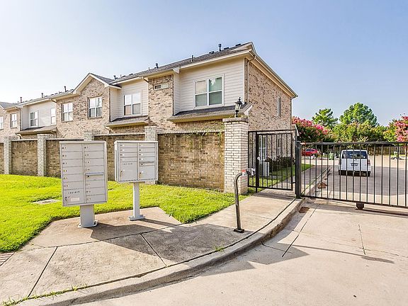 5th image of 1219 Reseda Dr