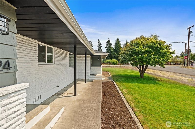 3rd image of 26324 SE 426th Street