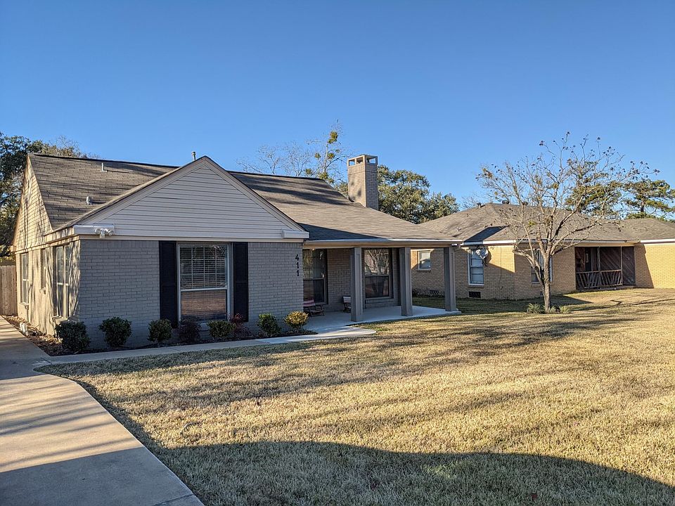 1st image of 411 Walton Dr