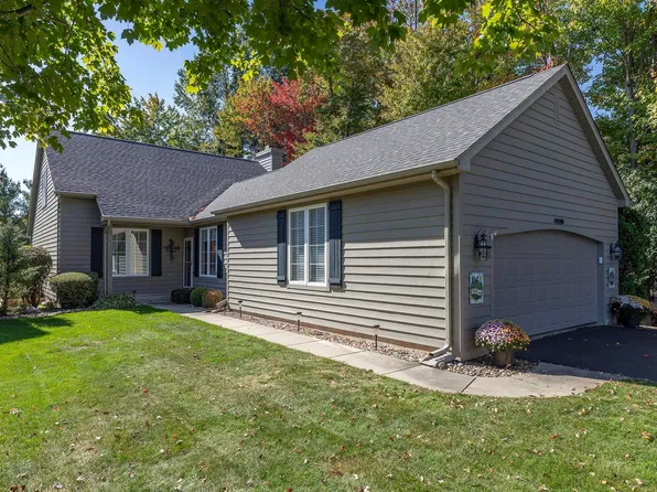 1609 S Lake George Dr, Mishawaka, IN 46545