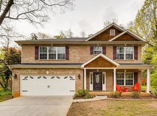 912 Stoneycrest Ct, Mooresville, NC 28115