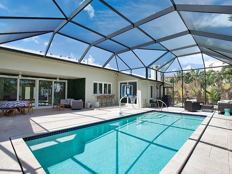 514 Everglades Dr — Photo 17