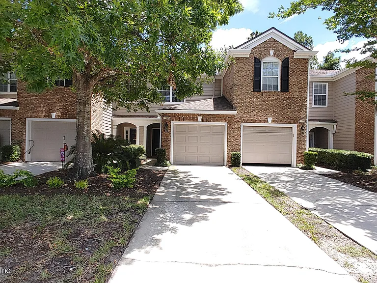 11225 Campfield Cir — Photo 2