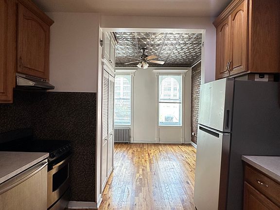 2nd image of 349 W Broadway APT 16
