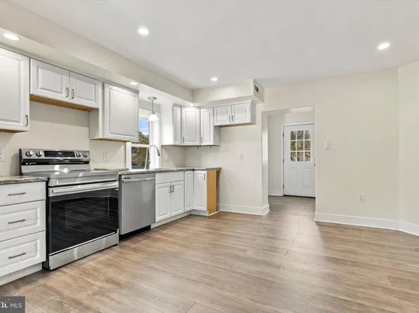 1608 Prospect Ave, Willow Grove, PA 19090
