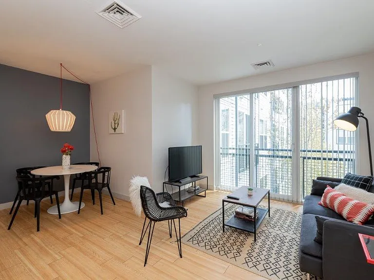 319 D St #122 — Photo 5