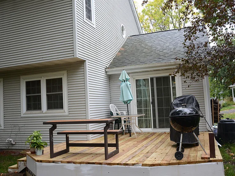 8811 Hawthorne Dr — Photo 41