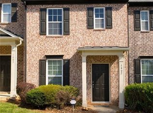 1402 Bayrose Cir #2B, East Point, GA 30344