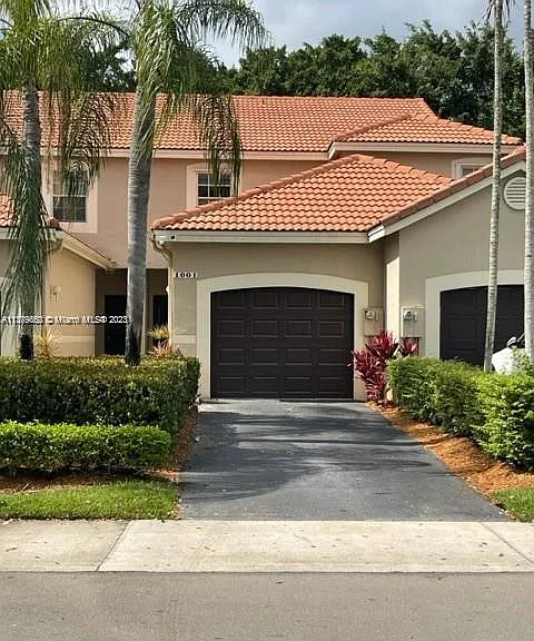 1001 Sorrento Dr — Photo 9
