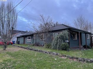 1009 5th St, Woodburn, OR 97071