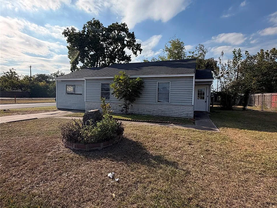 2101 Camille St