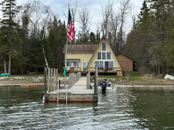 1859 S Fenlon St, Cedarville, MI 49719