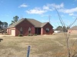 1079 Ridgewood Dr, Little Rock, AR 72206