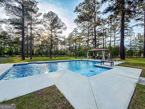 2nd image of 353 Alapaha River Dr