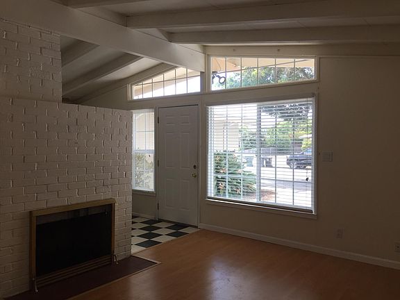 5th image of 1139 Prescott Ave
