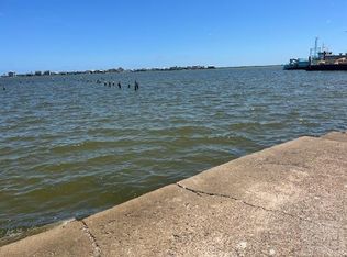 9705 Teichman Rd, Galveston, TX 77554