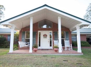115 Phillips Lake Rd, Braxton, MS 39044