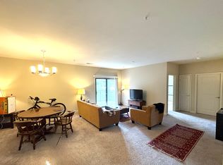 31 Station Ct APT 302, Greenville, SC 29601