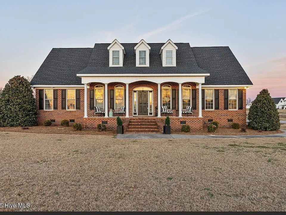 103 Arabian Cir