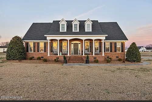 103 Arabian Cir Photo 1 103 Arabian Cir Photo 1