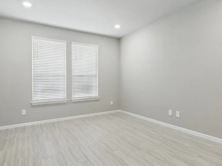 3148 Strawberry Farm Ln — Photo 7