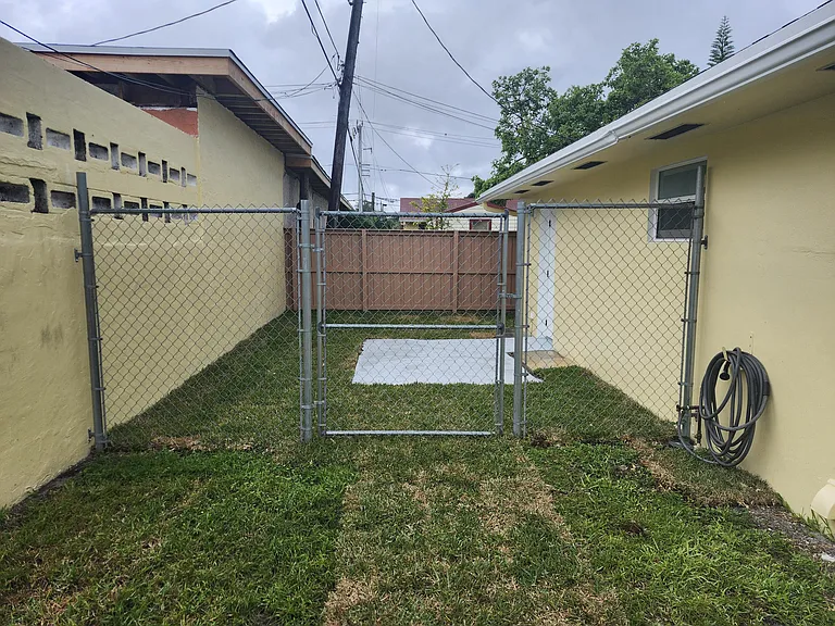 511 N 60th Way E #EAST — Photo 15