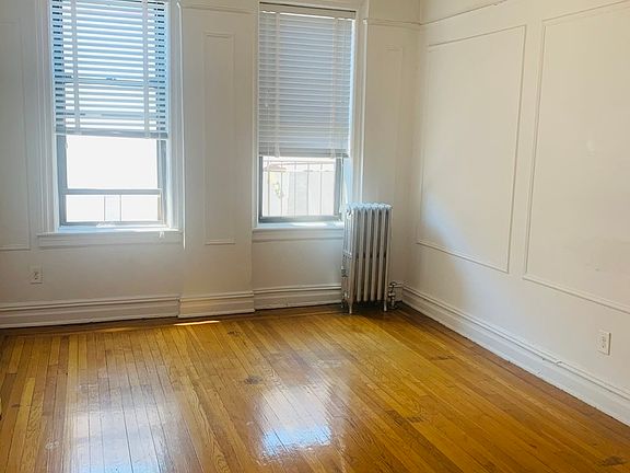 4th image of 25-05 41st St #D1