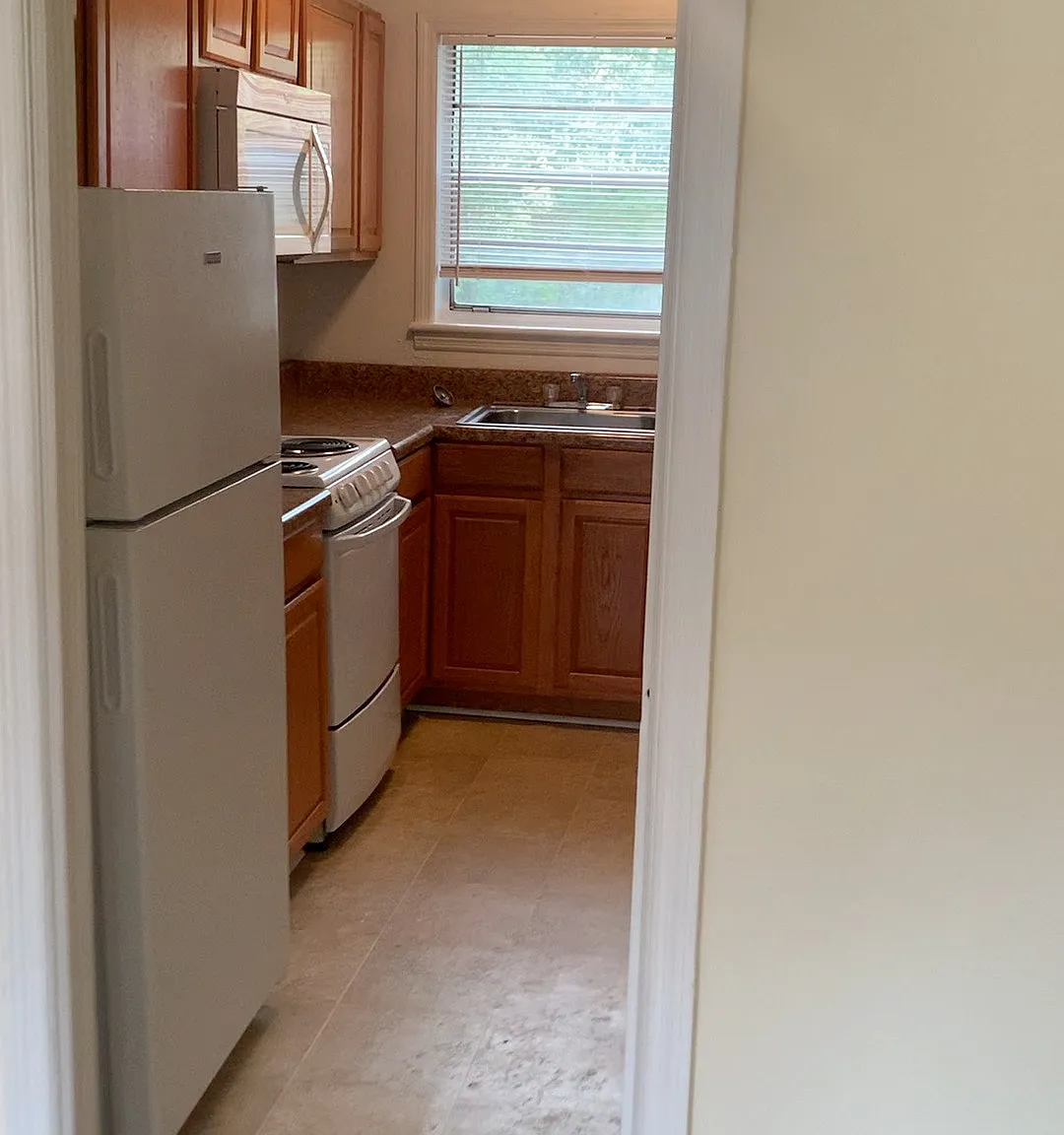 2 bed, 750 sqft, $1,200 — Photo 1