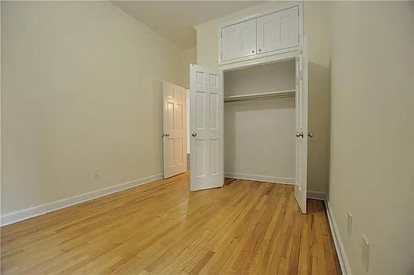 Rented by Buchbinder & Warren | media 4