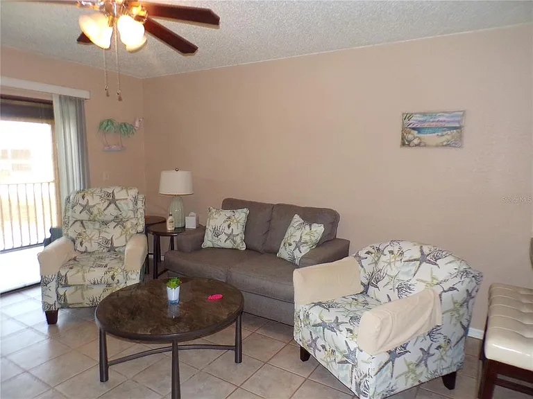 4016 Oakview Dr #J8 — Photo 8
