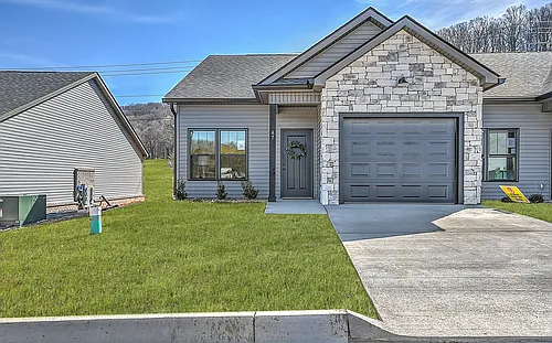 47 Alders Grv #47 Photo 1