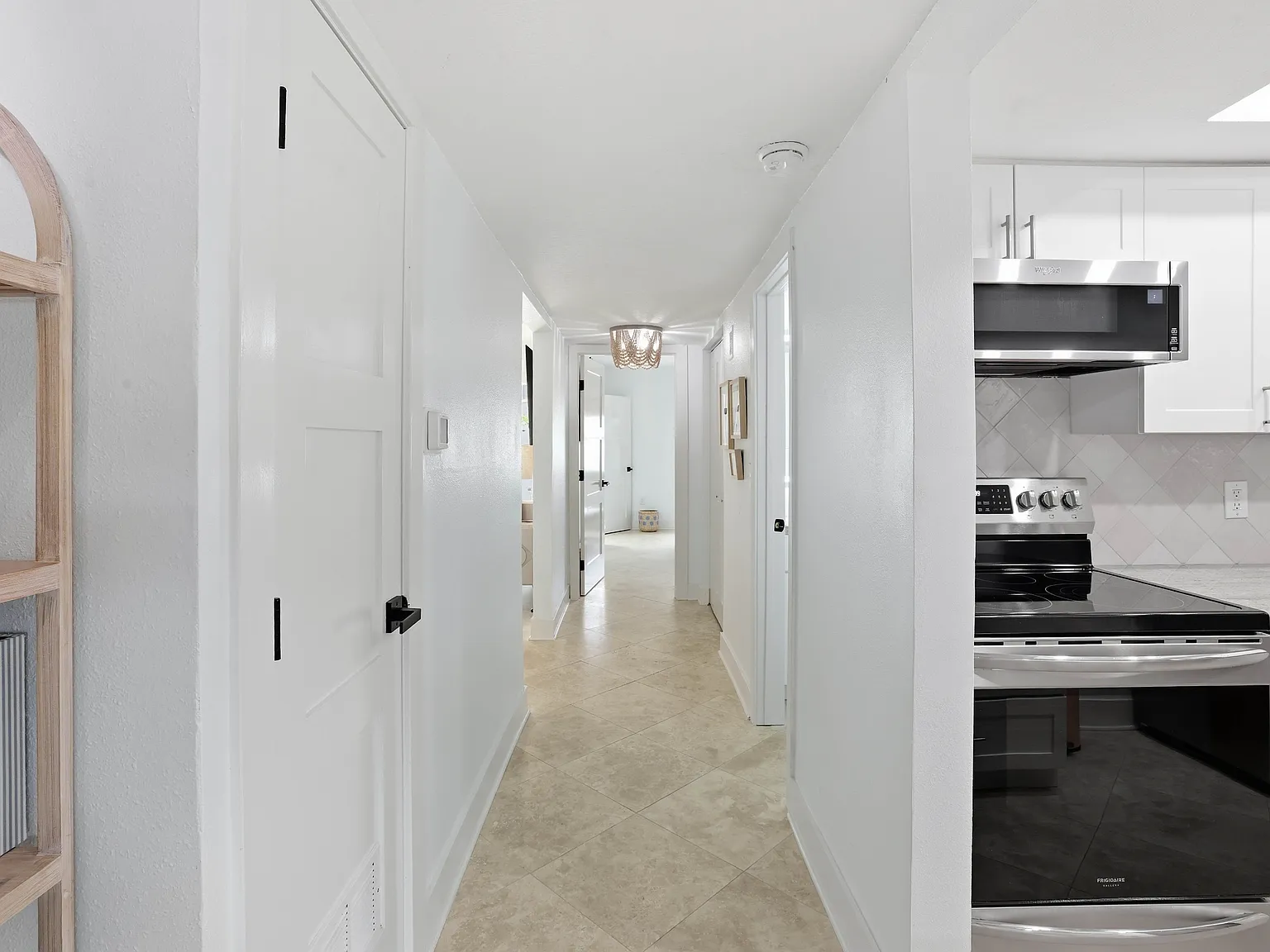 301 87th Ave — Photo 3