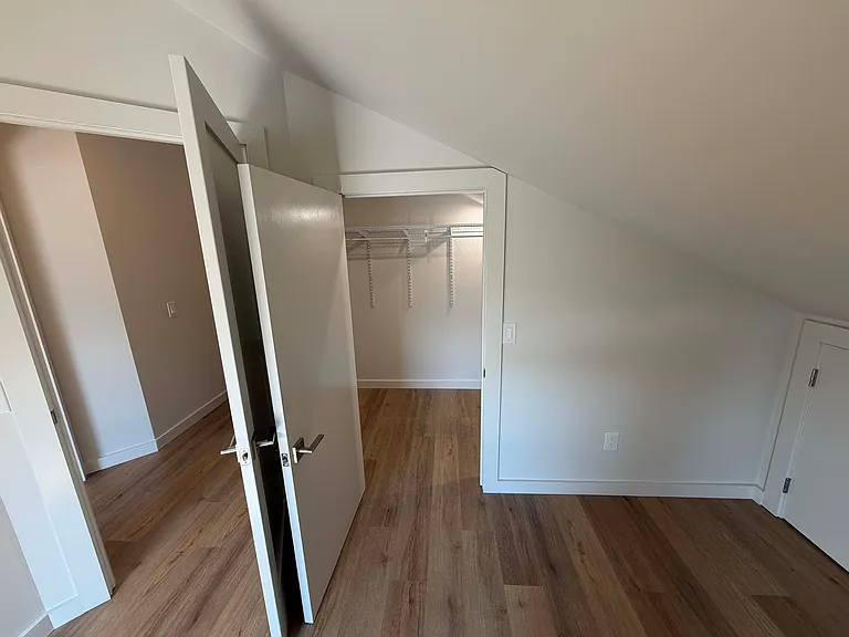 20 W 3rd St #3 — Photo 22